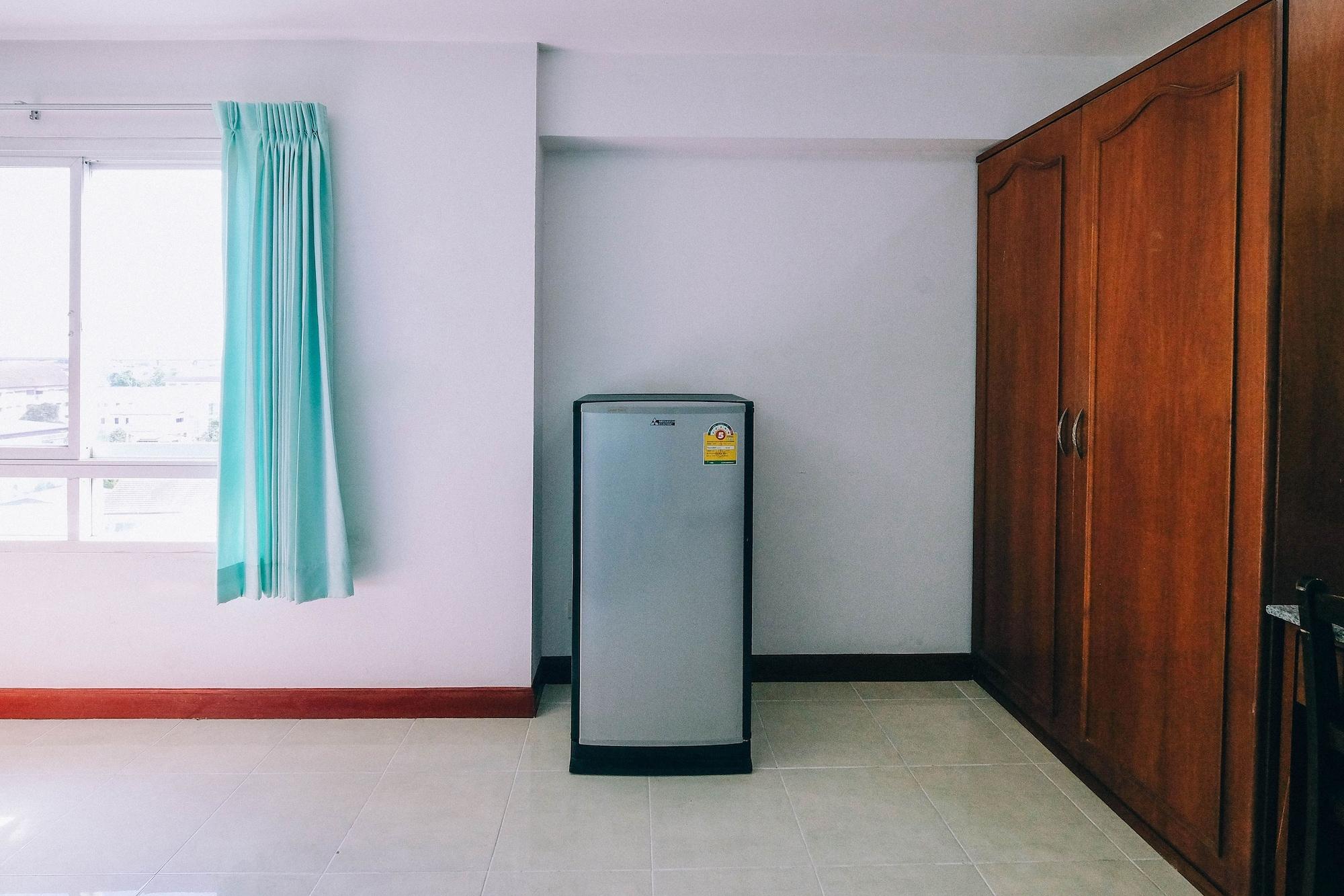 Golden House @ On-Nut Station Motel Bangkok Ngoại thất bức ảnh