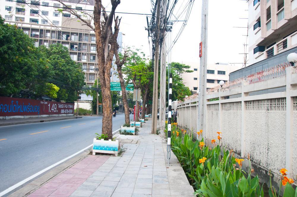 Golden House @ On-Nut Station Motel Bangkok Ngoại thất bức ảnh