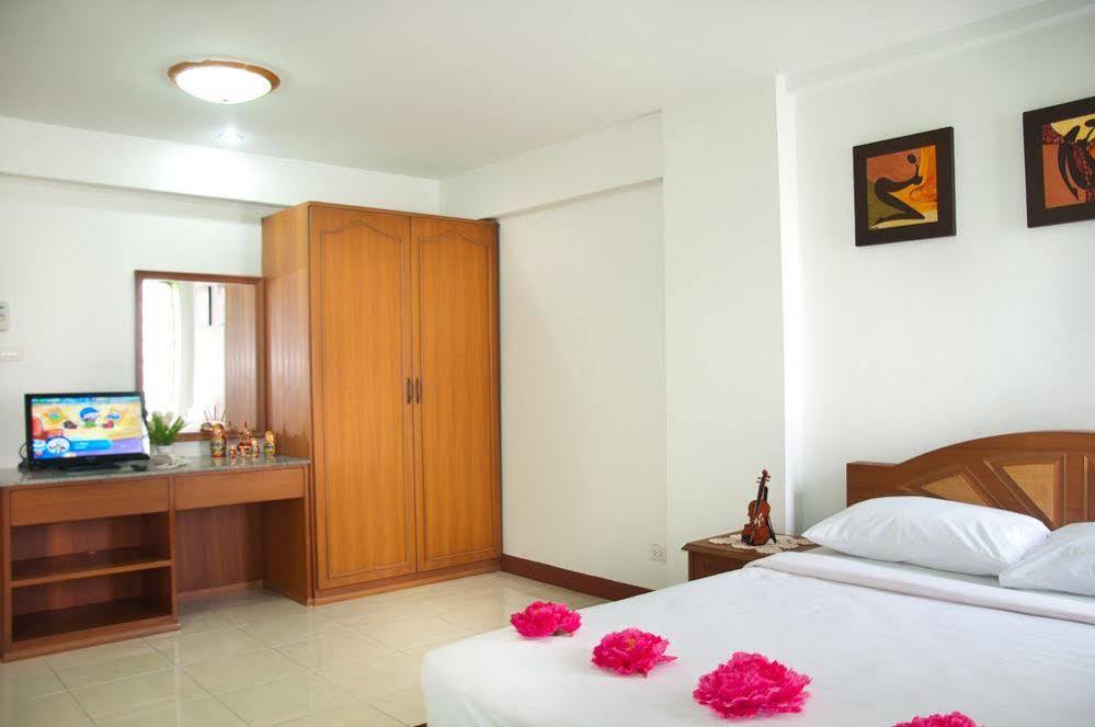 Golden House @ On-Nut Station Motel Bangkok Ngoại thất bức ảnh